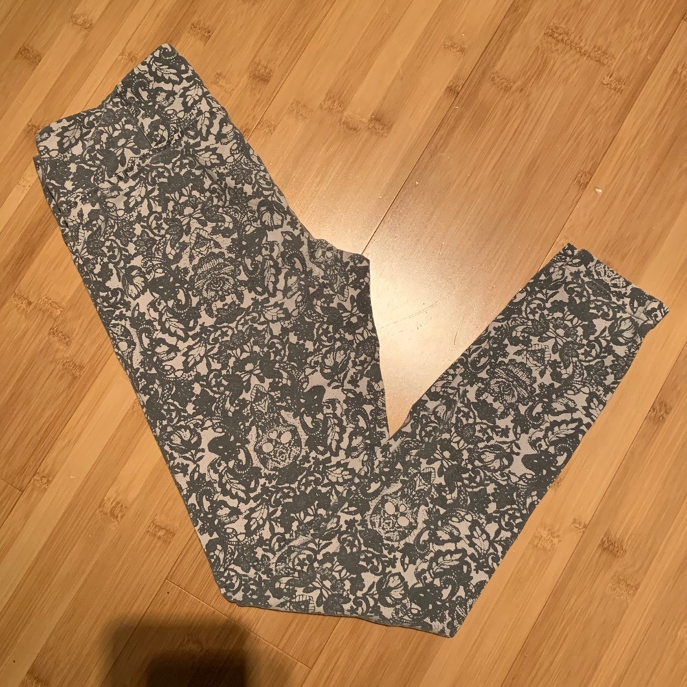 Aritzia leggings